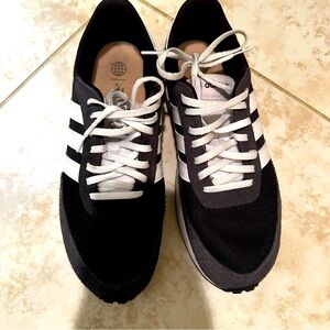 Adidas 70’s Men’s Running Shoes.